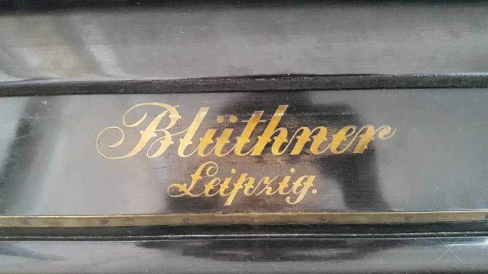 Концертное пианино Bluthner, очень красивый звук! Слоновая кость.