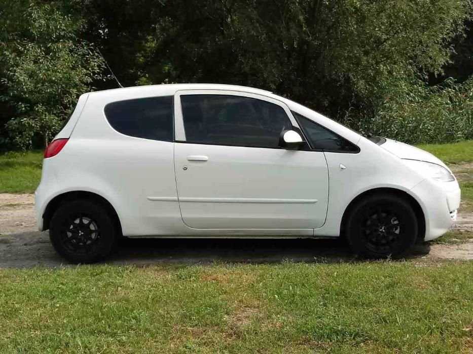 Продаю Mitsubishi Colt 1.3i, 2008.
