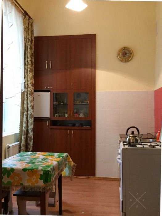 Компактна двокімнатна квартирка на пл. Ринок