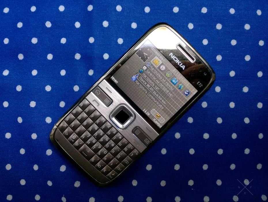 Nokia E72