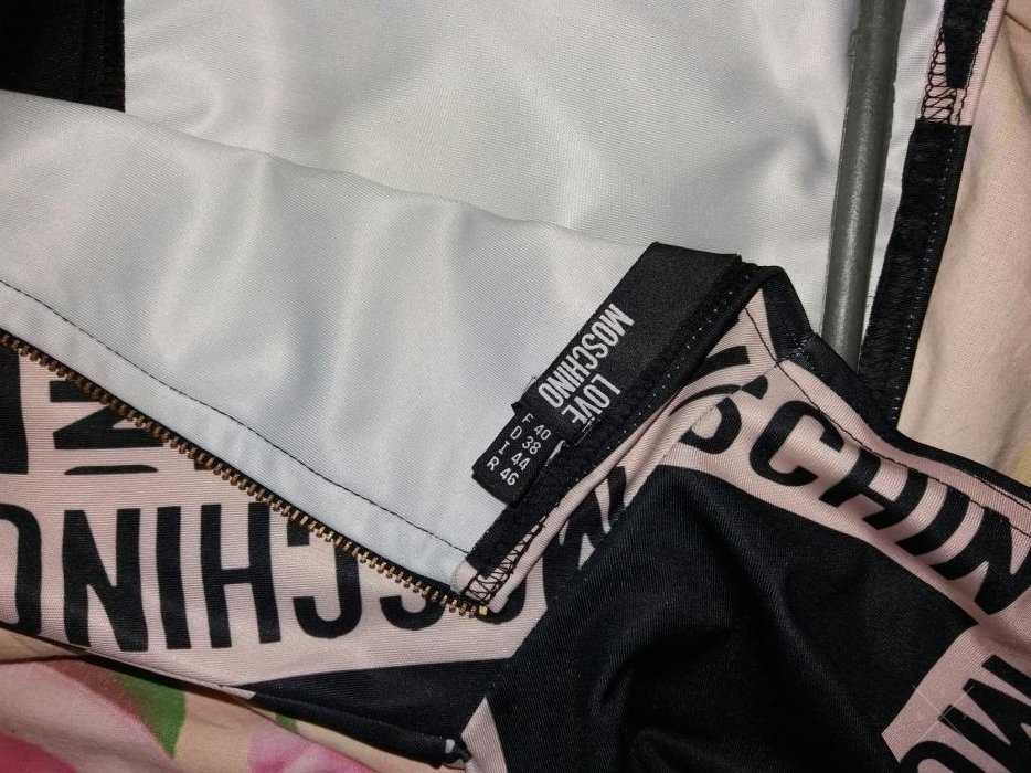 Продам коктейльное платье Moschino
