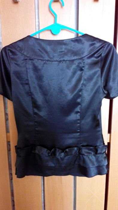 Продам блузки из атласа