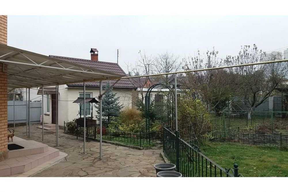Дом, Голосеевский район, ул.Парниковая, 84