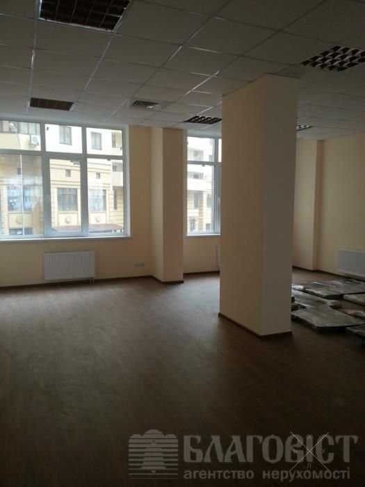 Срочно!Помещение Чорновола ,Полтавская 135м!