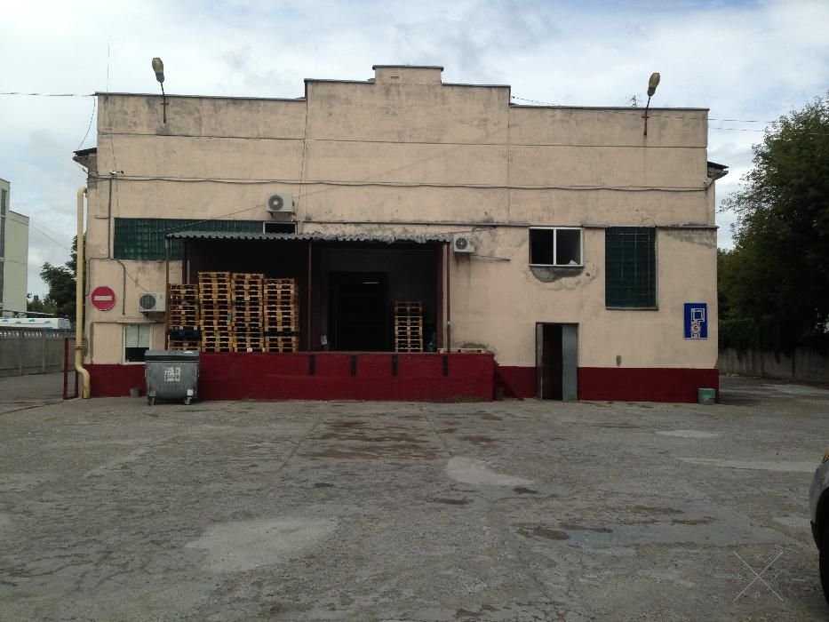 Продам складское помещение 3334 кв. м. Киев, Соломенский р-н. Хозяин.