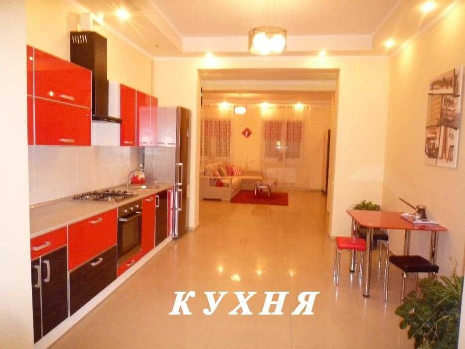 Сдается Коттедж с бассейном и сауной на Осокорках 250кв м