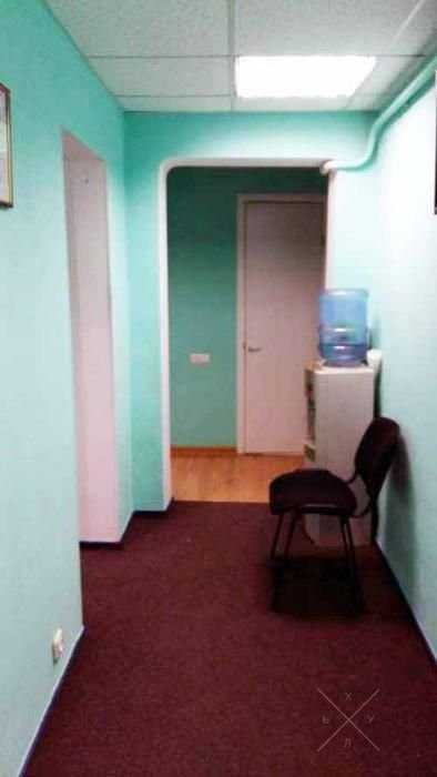 Победы пр-т, 21, отличный офис после ремонта 55м2, м.КПИ 5 мин. пешком