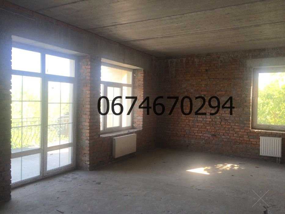425кв.м,Соломенка,Монтажников, здание под офис,клинику,.Без комиссии