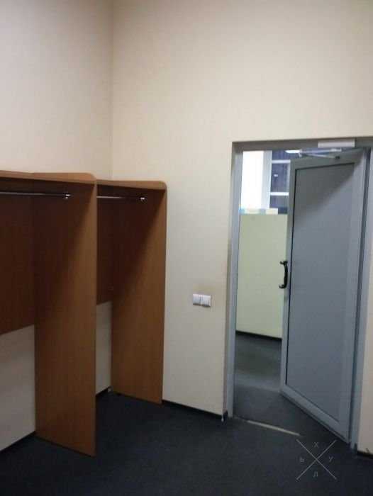 Сдается под офис 466 кв.м. 4-й этаж