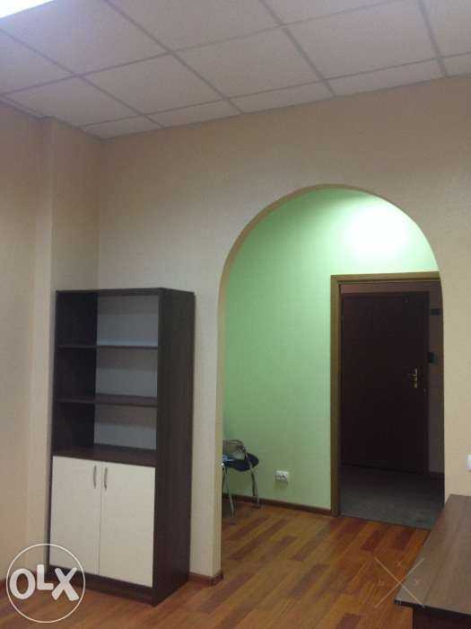 Продам офіс в офісном центре на Борщагове