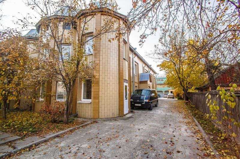 Срочно продается отдельно стоящее здание по адресу Невская 21.