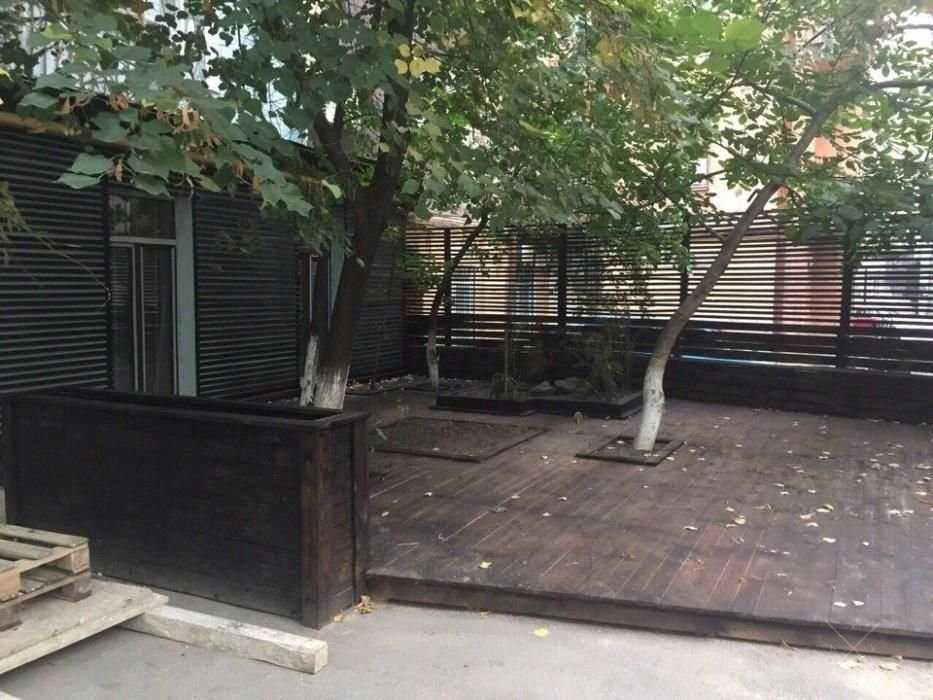 Помещение на Шота Руставели