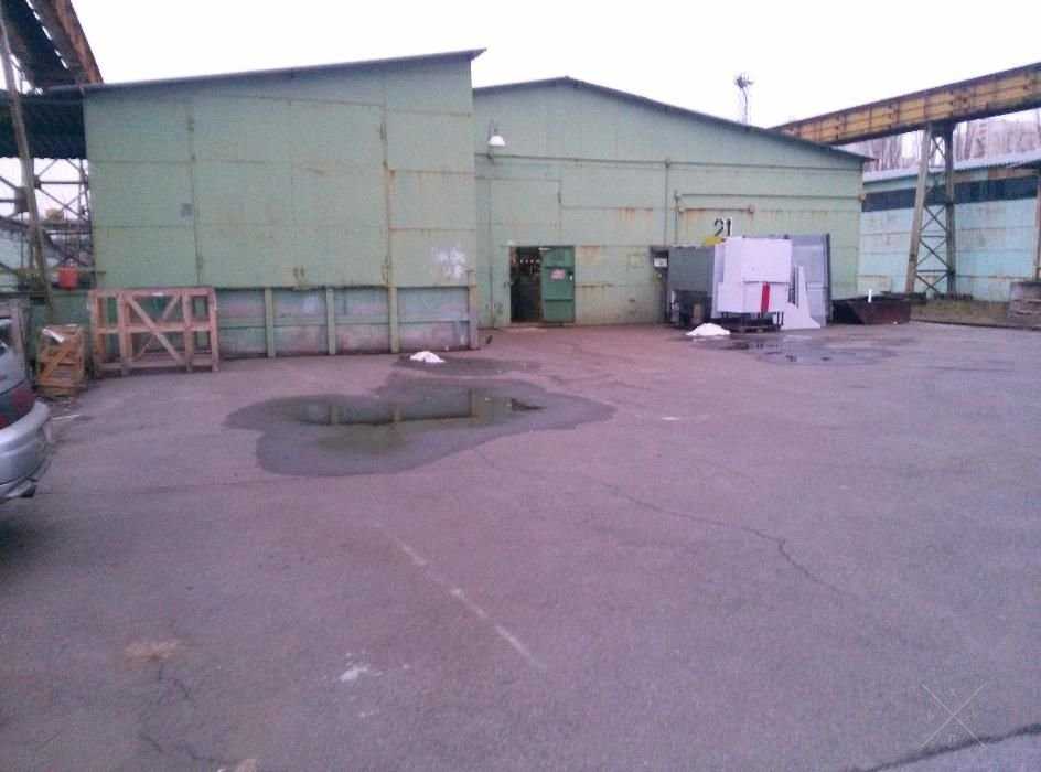 Сдам возле метро Дарницы металический ангар 1500кв.м/40грн.