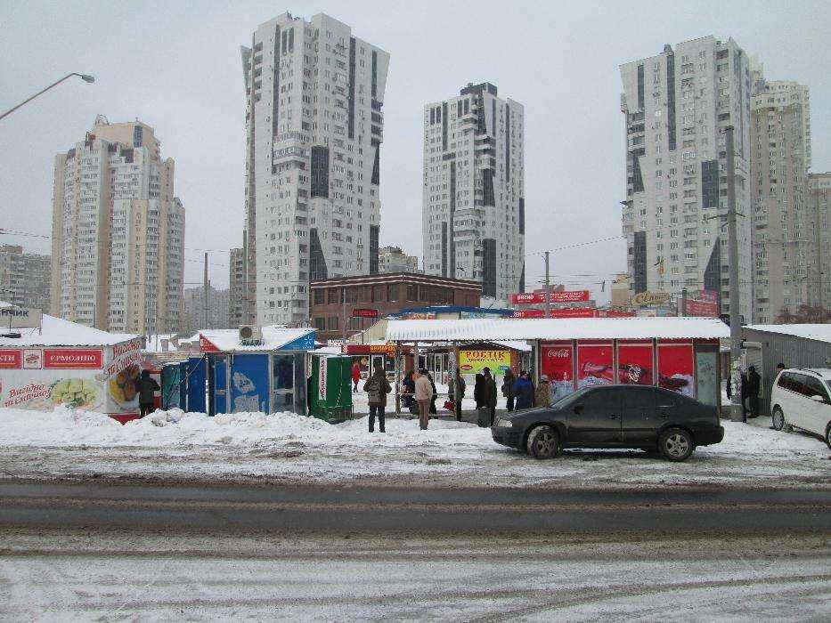 ст. м. Позняки 300 кв. м.