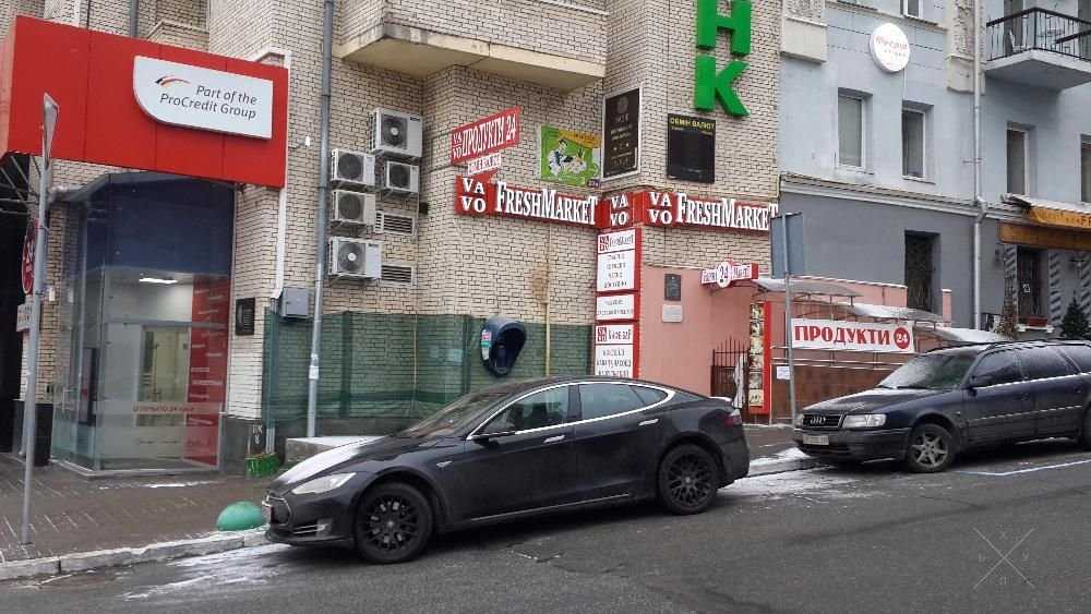 Полностью оборудованный продуктовый магазин 120 м2 Майдан Незалежності