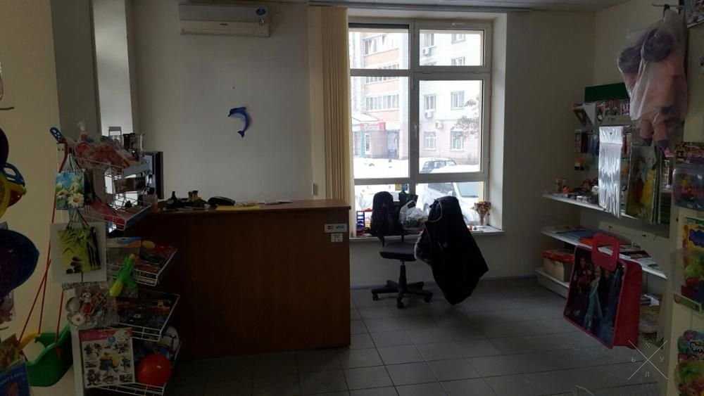 Помещение под магазин Позняки
