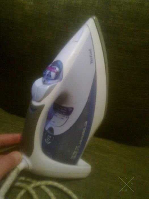 Продам утюг TEFAL FV5176