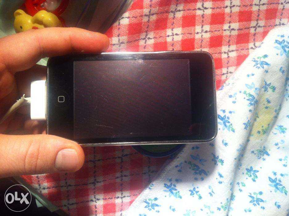 Продам ipod touch 3 8gb