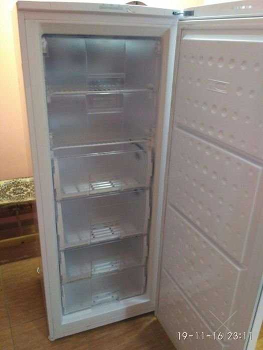Продам морозильную камеру