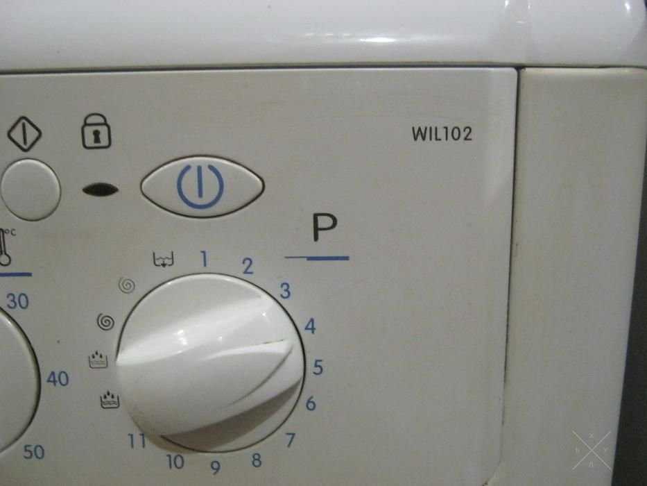 Стиральная машина Indesit WIL 102