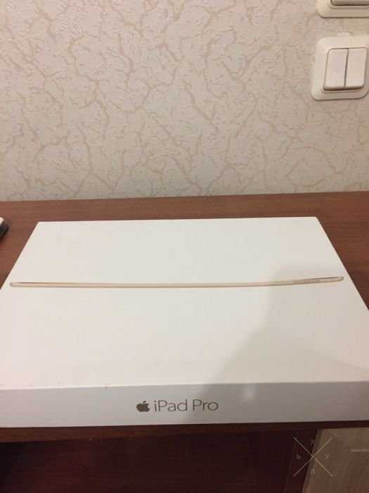 iPad Pro 12.9" Gold Wifi-Cellular новый