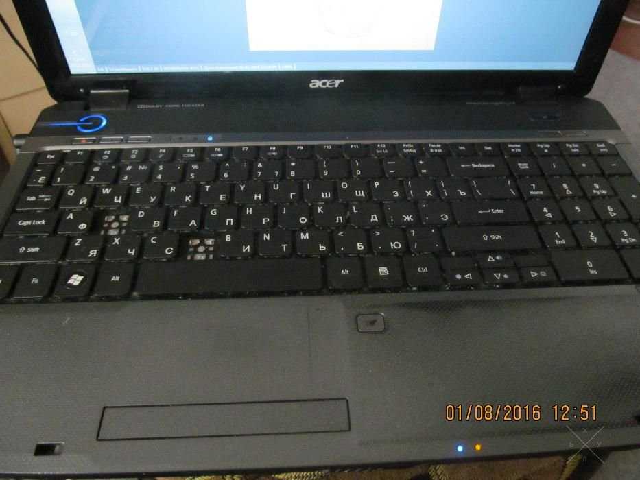 Acer Продам ноутбук сумка в подарок