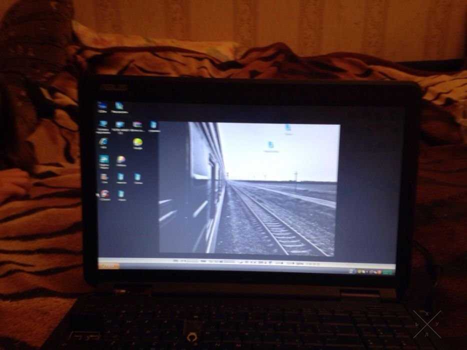 Ноутбук asus