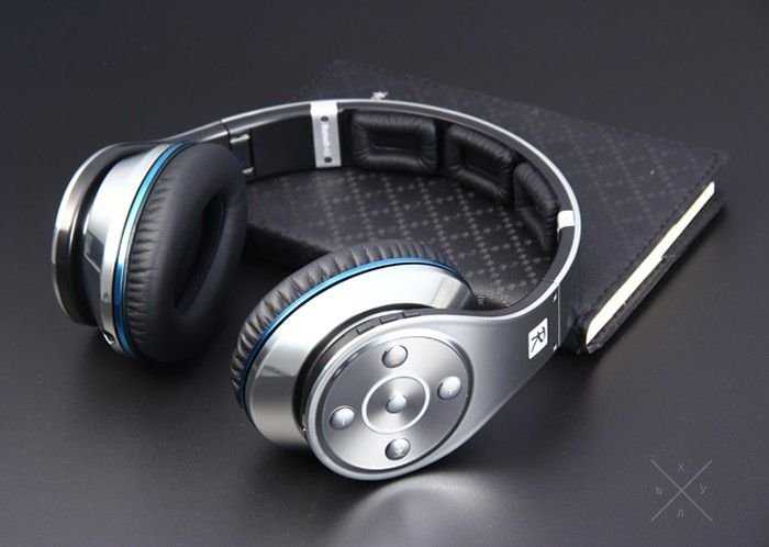 Только сейчас по супер цене Блютуз Наушники Bluedio R+Legend .Киев