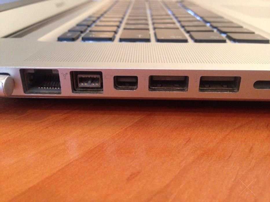 Продам MacBook PRO 15" Core i7 4gb срочно. БЕЗ ТОРГА!