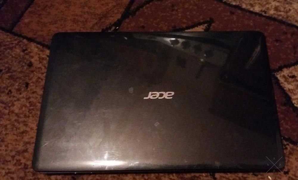 Продам ноутбук Acer E1-531 i5 проццесор 4gb оперативки