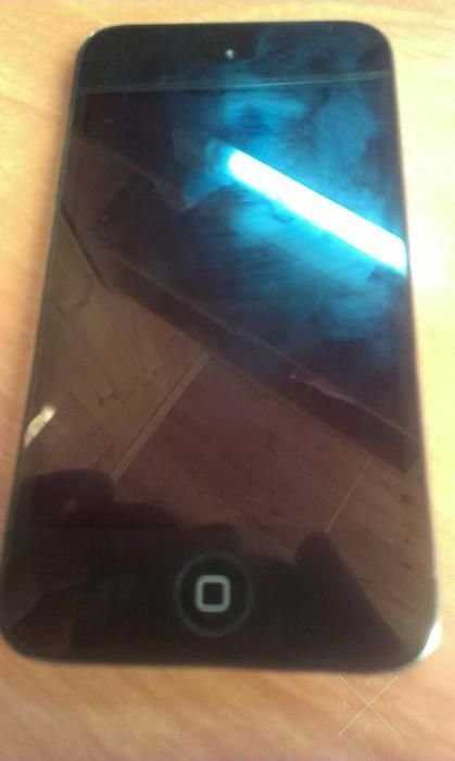 Ipod touch 4, 8gb рабочий