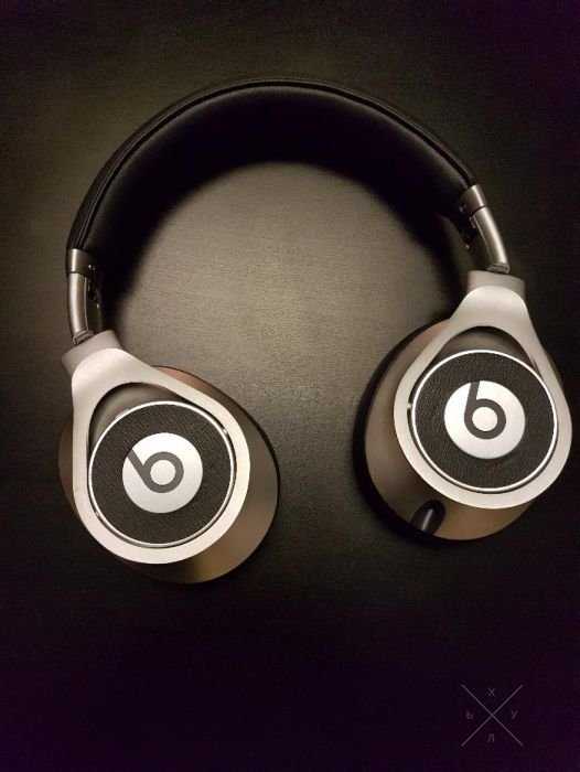 Наушники Beats Executive Silver
