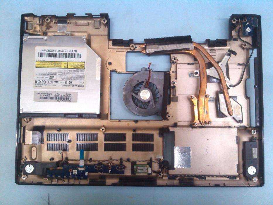Ноутбук Samsung R-700 под разборку
