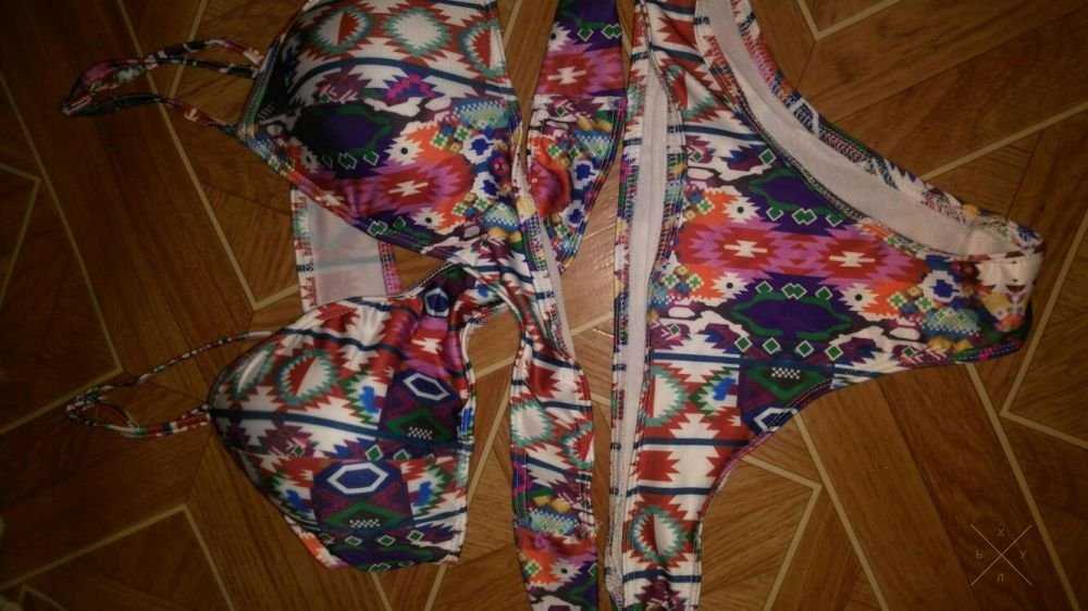 Продам купальник