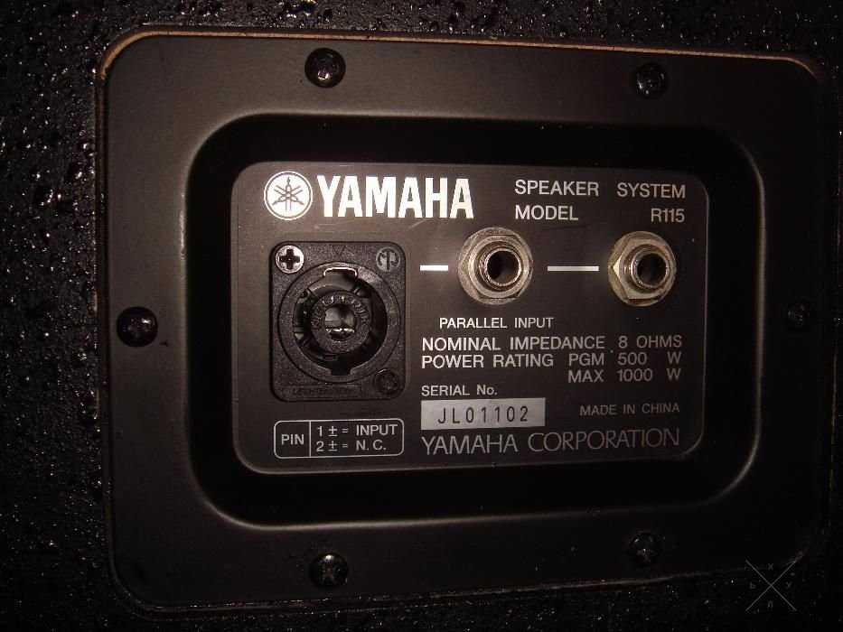 колонки Yamaha R115