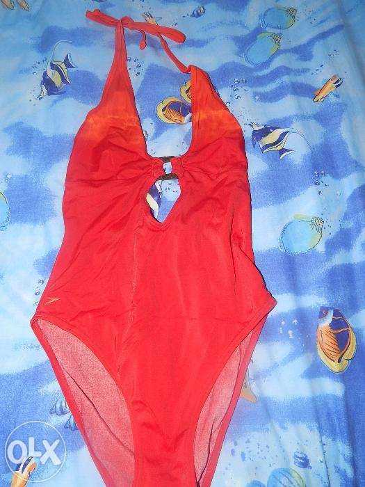 Купальник Speedo, отличное состояние!!