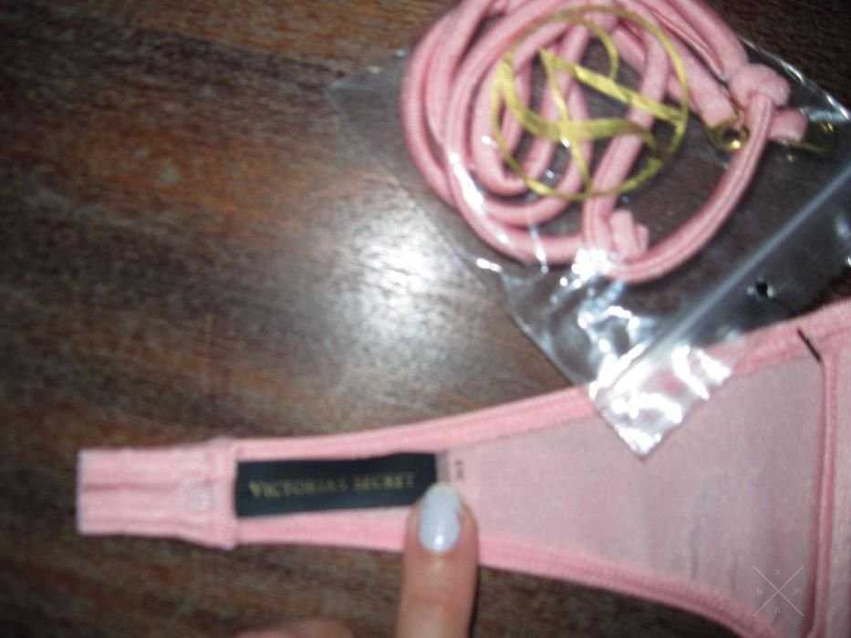 Новый розовый купальник бандо Victoria's Secret оригинал 34В Very Sexy