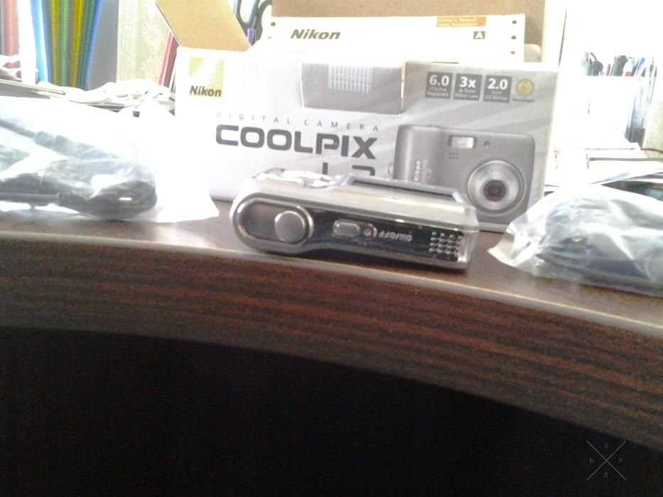 Цифровой фотоаппарат Nikon Coolpix L2.