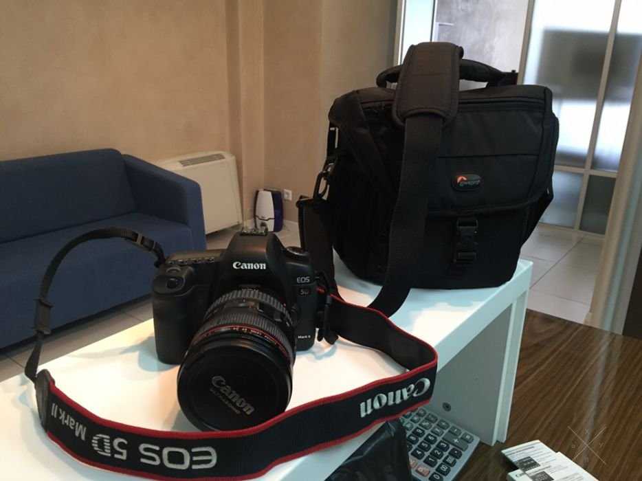 Canon EOS 5D Mark II EF 24-105 L IS USM Kit