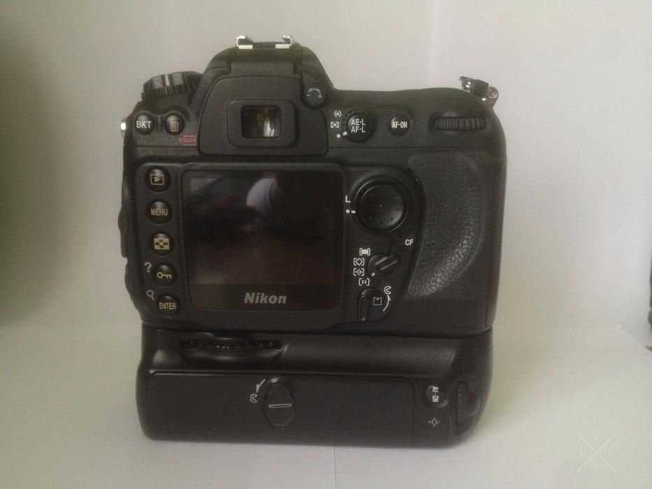 Nikon D200 профессиональный фотоаппарат