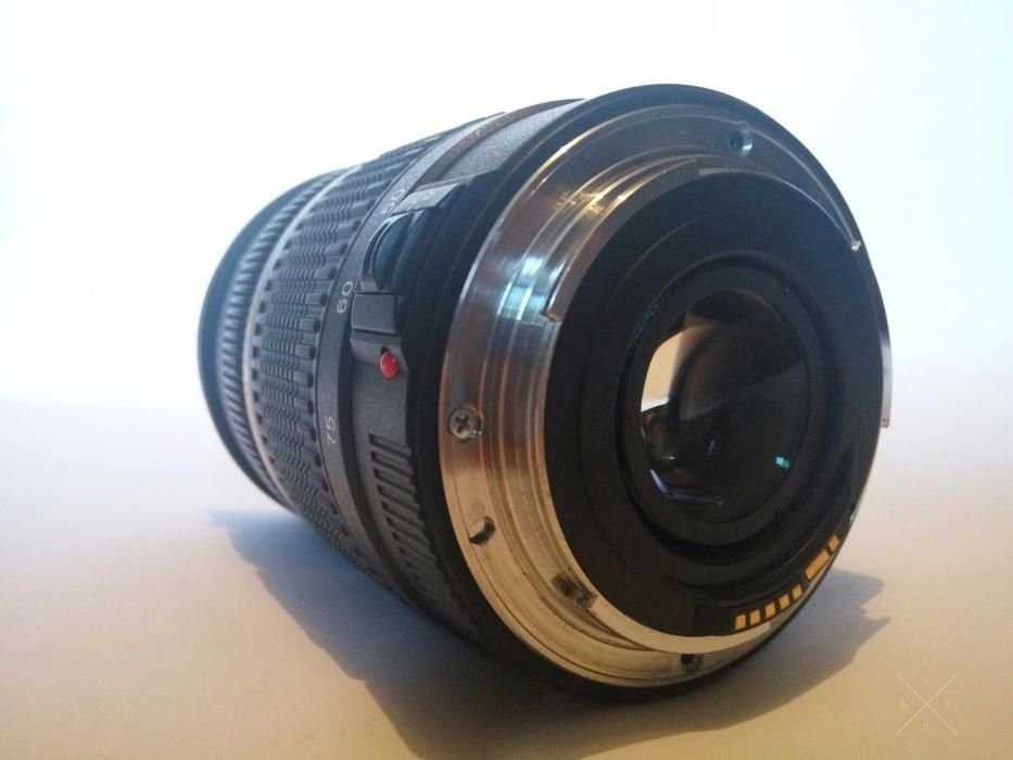 Об'єктив Tamron AF 28-75 mm f2.8 Macro (Canon)