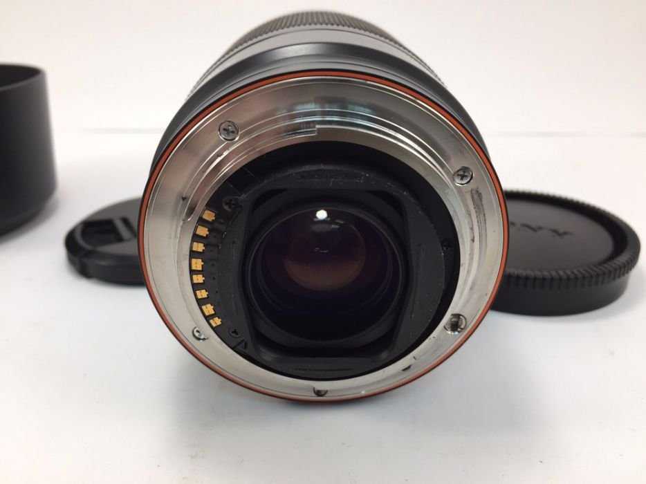 Sony A 75-300mm 4.5-5.6 идеальное состояние 2400ГРН СРОЧНО!