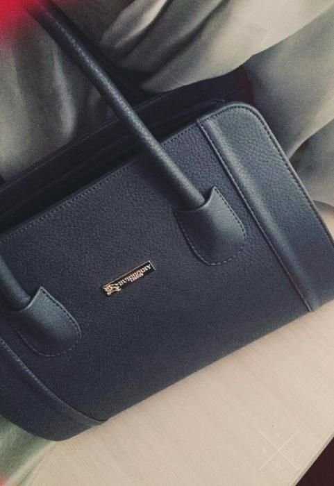 Сумка серая Burberry кожа