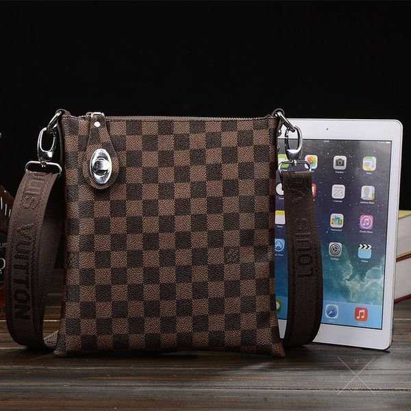 Красивая мужская сумка LOUIS VUITTON. Высокое качество. КЕ223